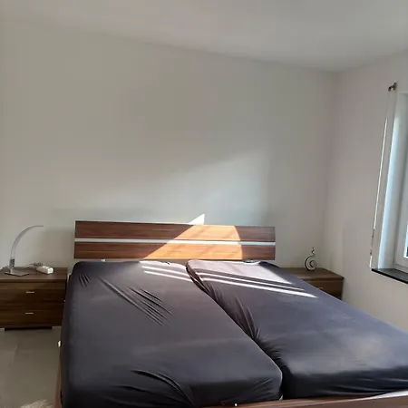 2 Neubau Naehe A81 Apartment