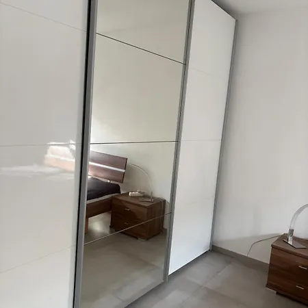 2 Neubau Naehe A81 Apartment